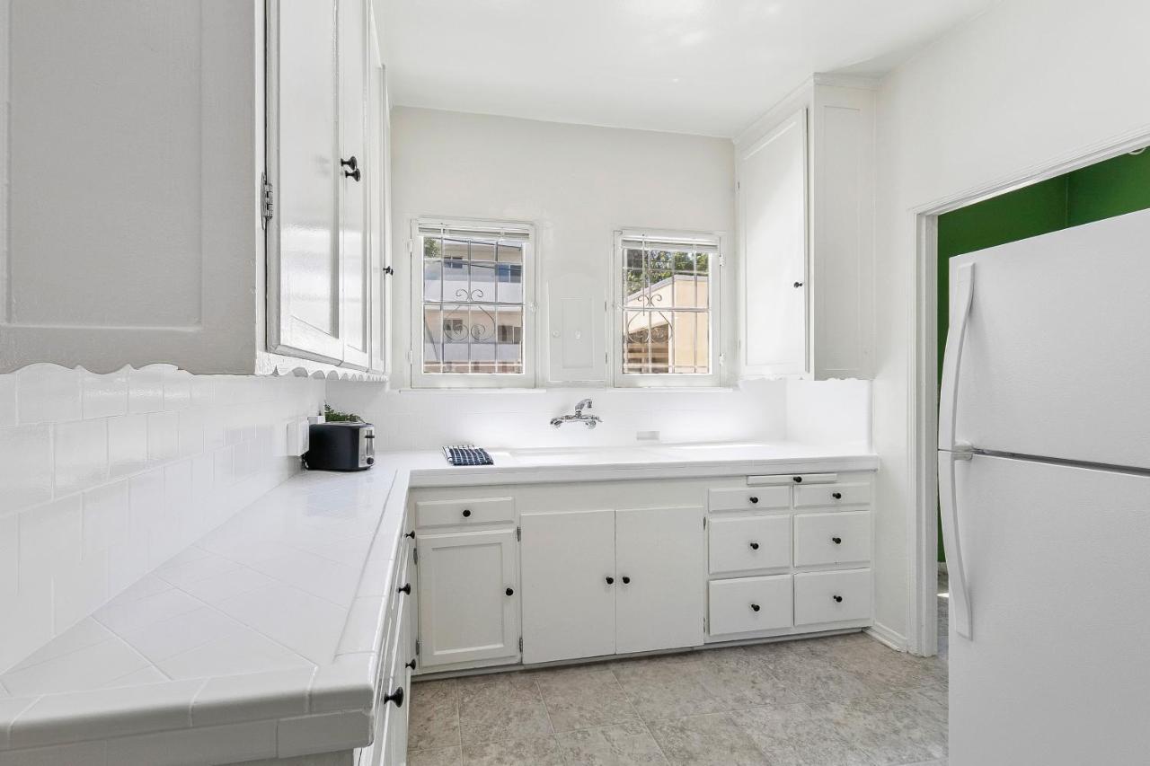 Beverly Hills Stylish & Central 1 Bedroom Apt + Parking Los Angeles Luaran gambar