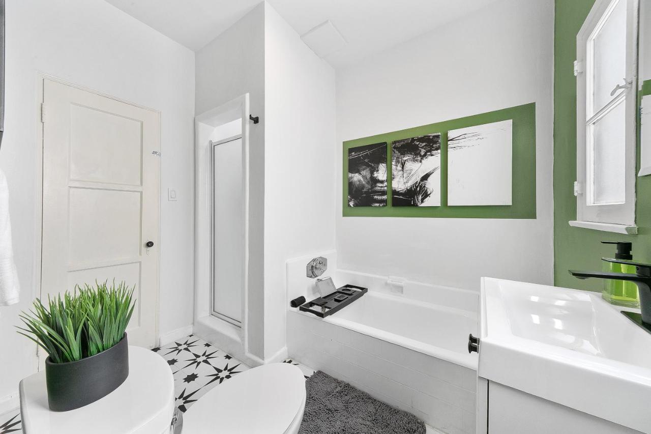 Beverly Hills Stylish & Central 1 Bedroom Apt + Parking Los Angeles Luaran gambar