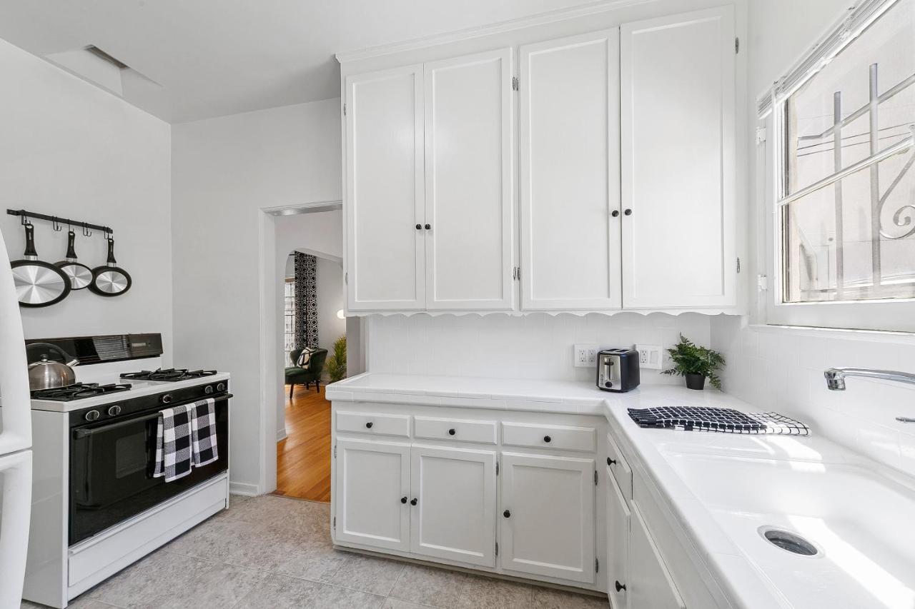 Beverly Hills Stylish & Central 1 Bedroom Apt + Parking Los Angeles Luaran gambar