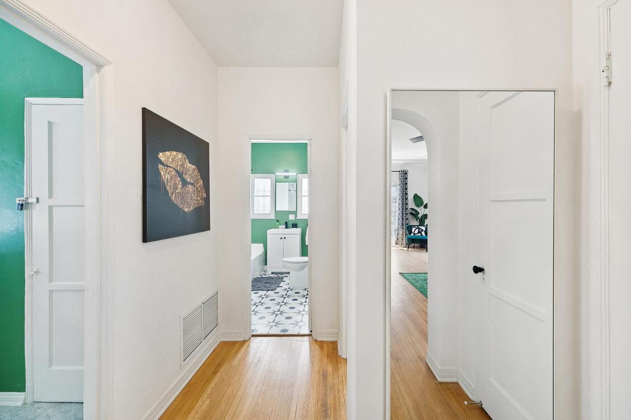 Beverly Hills Stylish & Central 1 Bedroom Apt + Parking Los Angeles Luaran gambar
