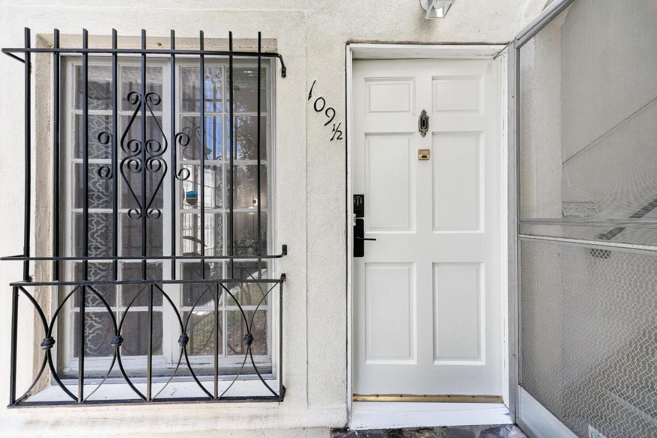 Beverly Hills Stylish & Central 1 Bedroom Apt + Parking Los Angeles Luaran gambar